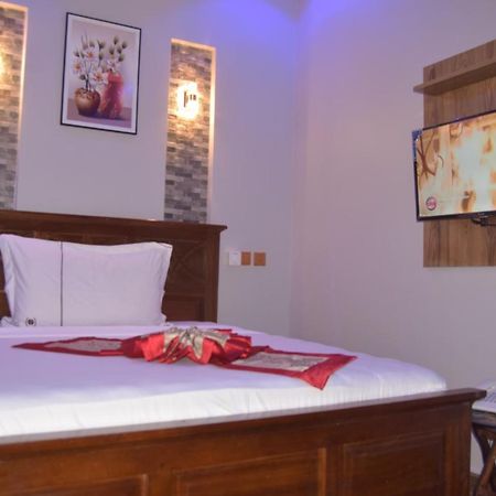 Zimbo Golden Vip Lodge Dar es Salaam Exterior foto